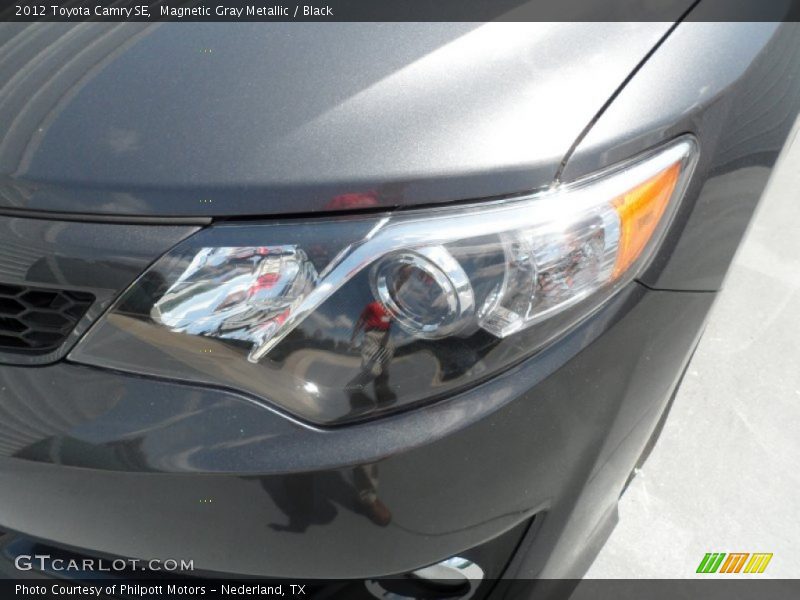 Magnetic Gray Metallic / Black 2012 Toyota Camry SE