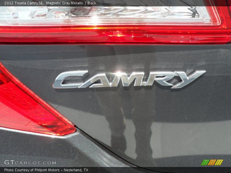 Magnetic Gray Metallic / Black 2012 Toyota Camry SE