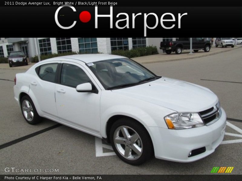 Bright White / Black/Light Frost Beige 2011 Dodge Avenger Lux