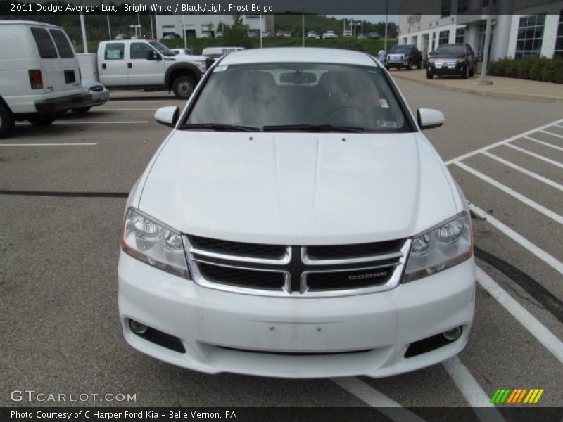 Bright White / Black/Light Frost Beige 2011 Dodge Avenger Lux