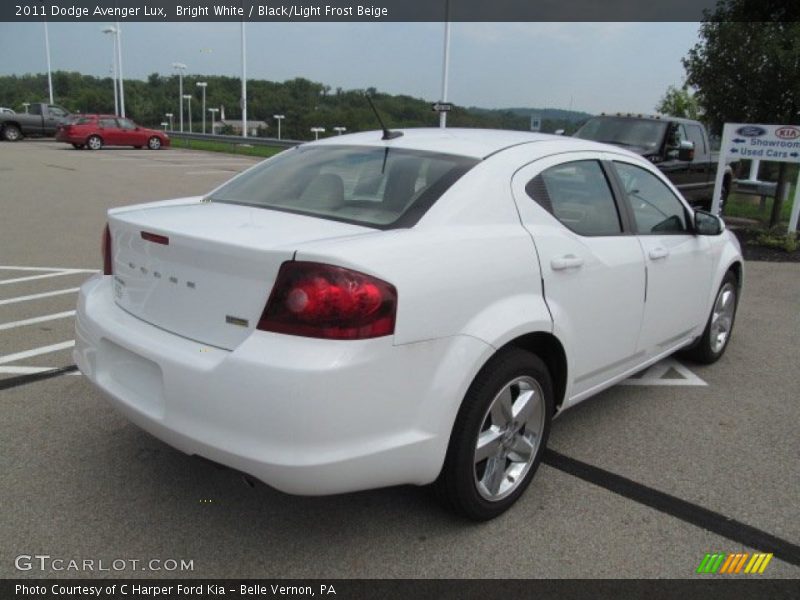 Bright White / Black/Light Frost Beige 2011 Dodge Avenger Lux