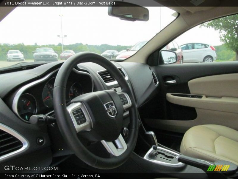 Bright White / Black/Light Frost Beige 2011 Dodge Avenger Lux