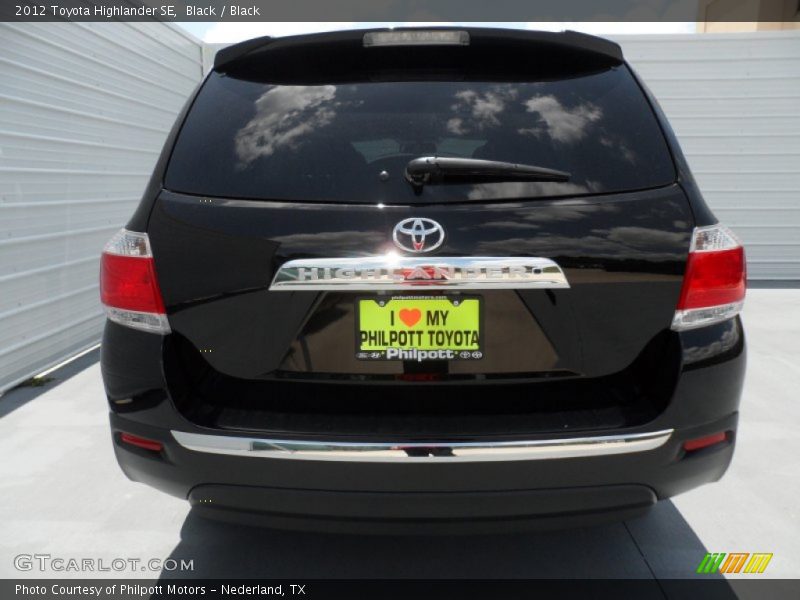 Black / Black 2012 Toyota Highlander SE