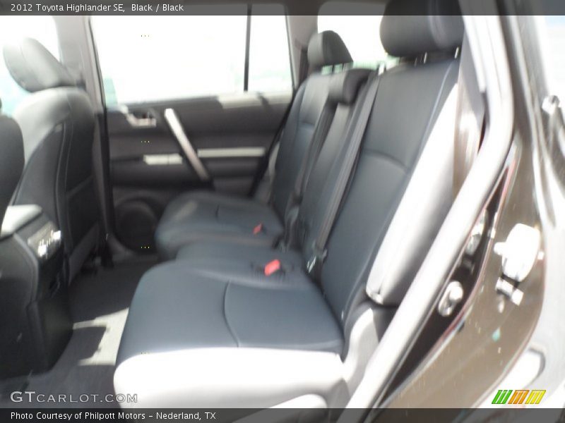 Black / Black 2012 Toyota Highlander SE