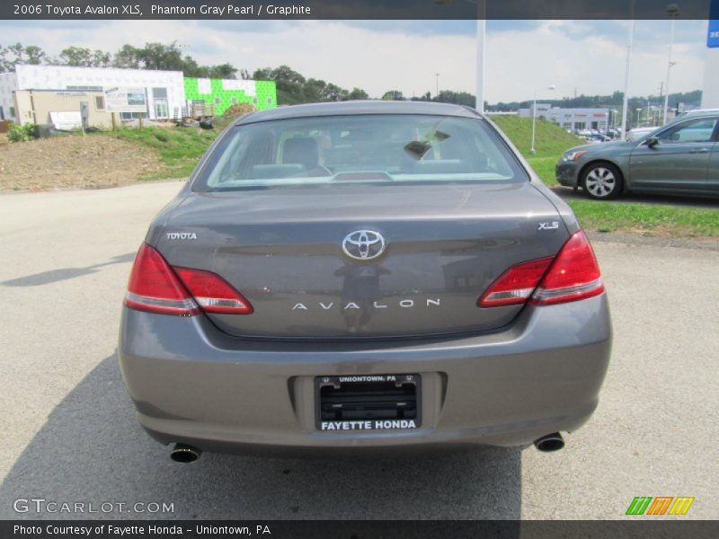 Phantom Gray Pearl / Graphite 2006 Toyota Avalon XLS