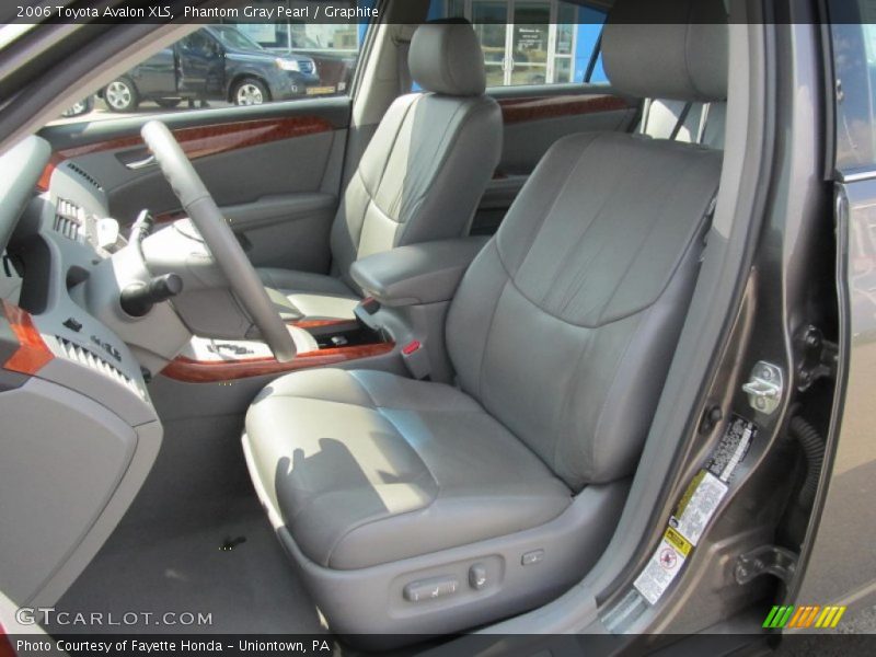 Phantom Gray Pearl / Graphite 2006 Toyota Avalon XLS