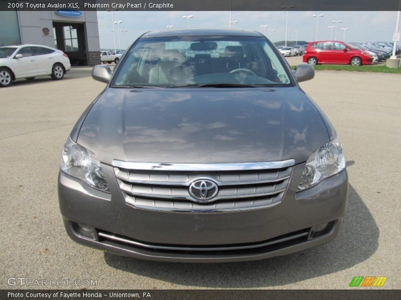 Phantom Gray Pearl / Graphite 2006 Toyota Avalon XLS