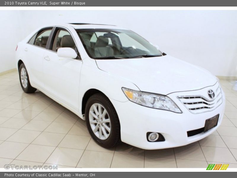 Super White / Bisque 2010 Toyota Camry XLE