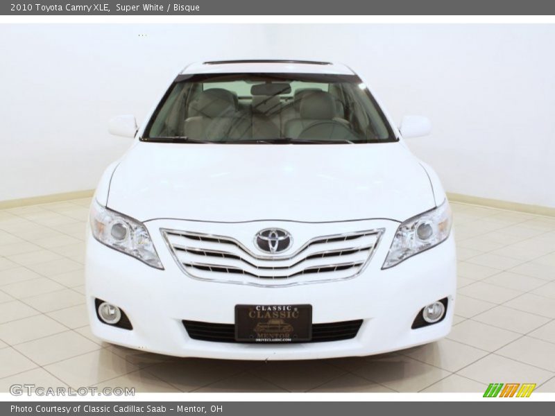 Super White / Bisque 2010 Toyota Camry XLE