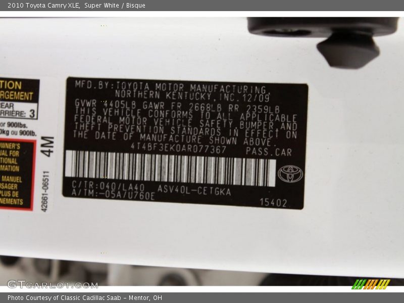 Super White / Bisque 2010 Toyota Camry XLE