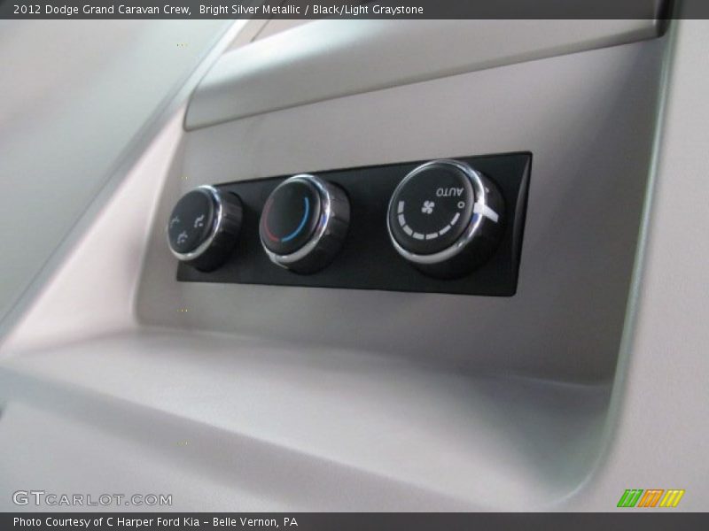 Bright Silver Metallic / Black/Light Graystone 2012 Dodge Grand Caravan Crew