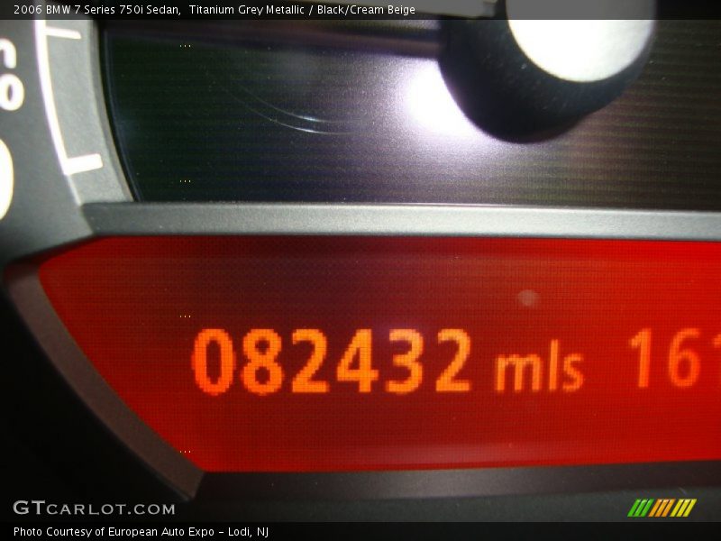 Titanium Grey Metallic / Black/Cream Beige 2006 BMW 7 Series 750i Sedan