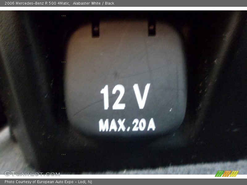 Alabaster White / Black 2006 Mercedes-Benz R 500 4Matic