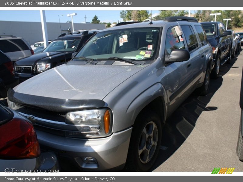 Silverstone Metallic / Light Gray 2005 Chevrolet TrailBlazer EXT LS 4x4