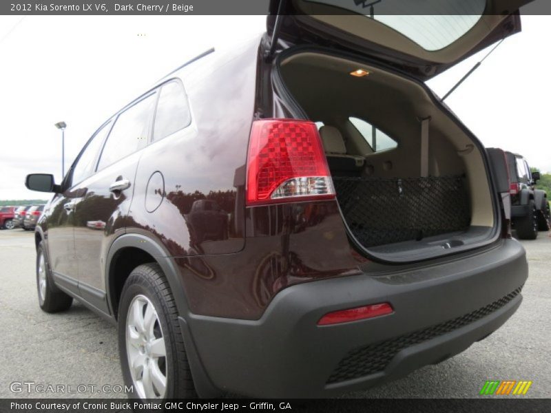 Dark Cherry / Beige 2012 Kia Sorento LX V6