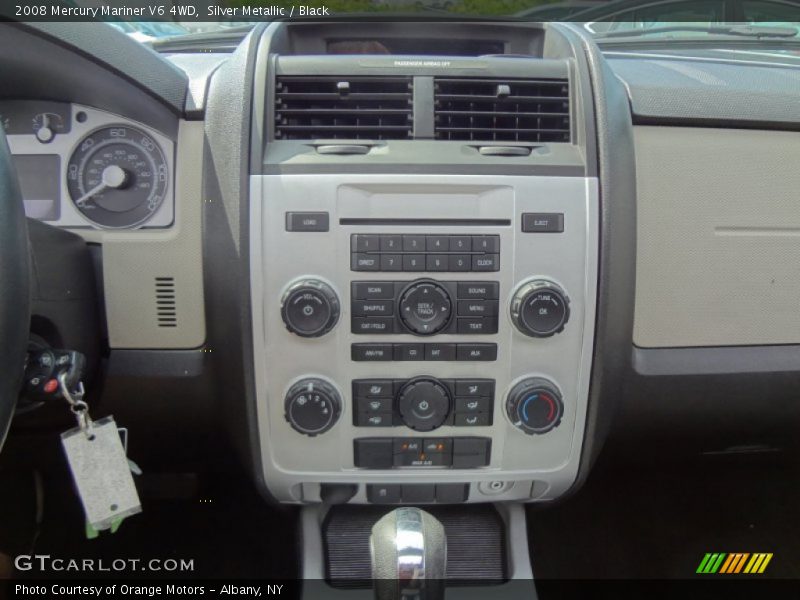 Silver Metallic / Black 2008 Mercury Mariner V6 4WD