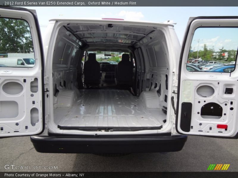  2012 E Series Van E250 Extended Cargo Trunk