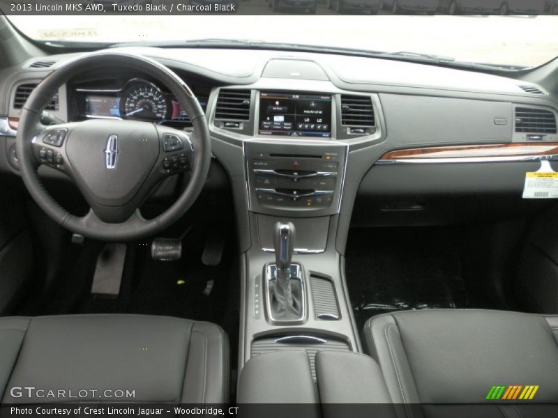 Dashboard of 2013 MKS AWD