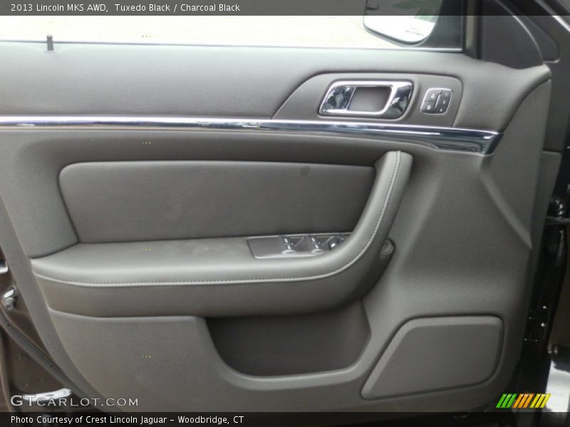 Door Panel of 2013 MKS AWD
