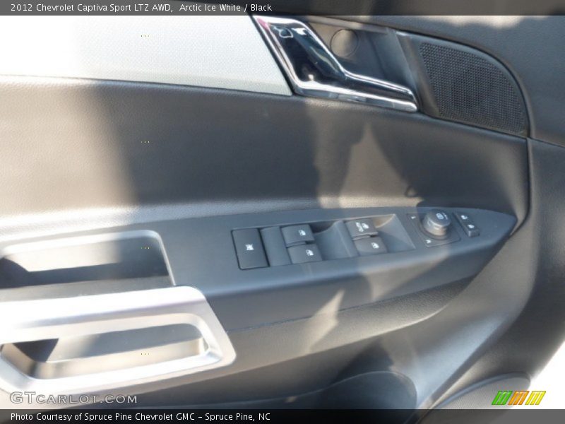Arctic Ice White / Black 2012 Chevrolet Captiva Sport LTZ AWD