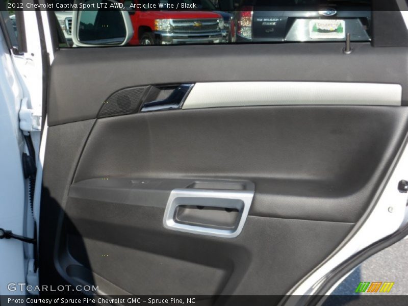 Arctic Ice White / Black 2012 Chevrolet Captiva Sport LTZ AWD