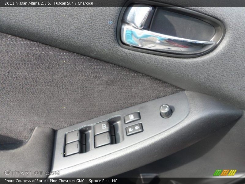 Tuscan Sun / Charcoal 2011 Nissan Altima 2.5 S