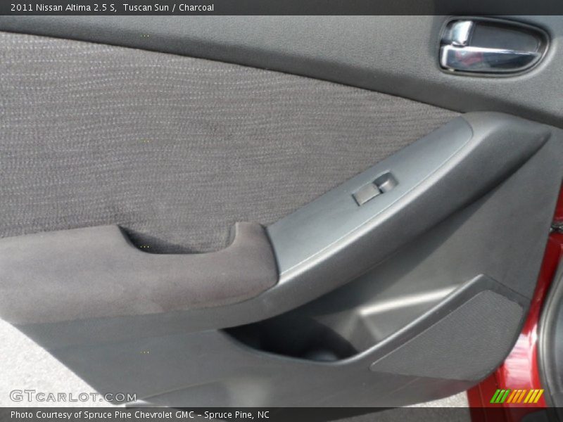 Tuscan Sun / Charcoal 2011 Nissan Altima 2.5 S