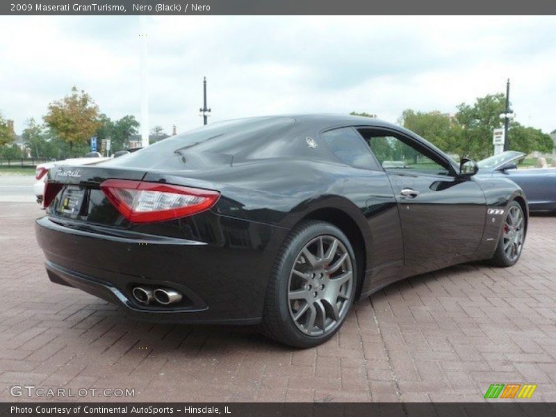 Nero (Black) / Nero 2009 Maserati GranTurismo