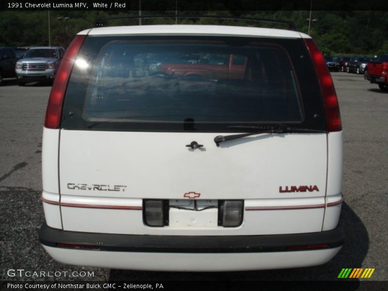 White / Red 1991 Chevrolet Lumina MPV