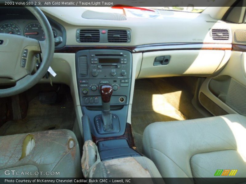 Ash Gold Metallic / Taupe/Light Taupe 2001 Volvo S80 2.9