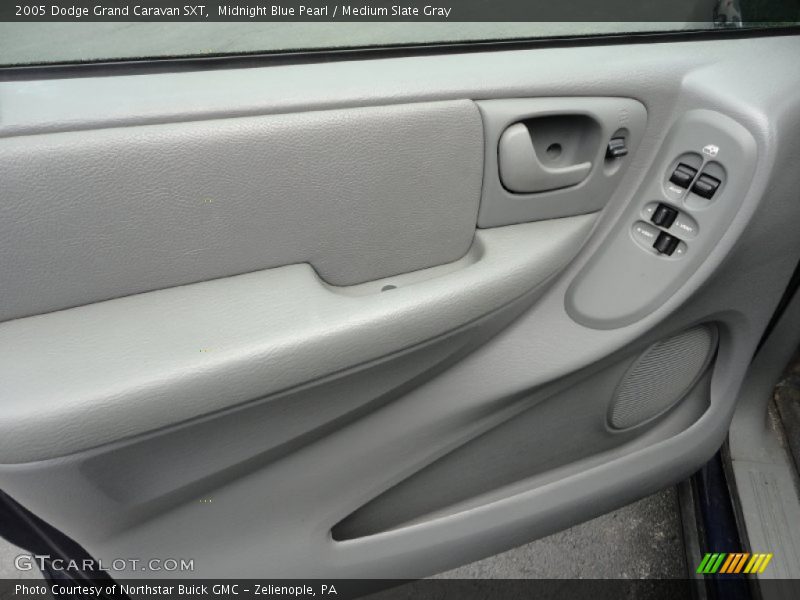 Midnight Blue Pearl / Medium Slate Gray 2005 Dodge Grand Caravan SXT