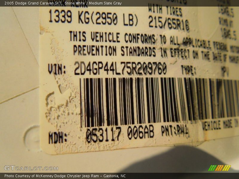 Stone White / Medium Slate Gray 2005 Dodge Grand Caravan SXT