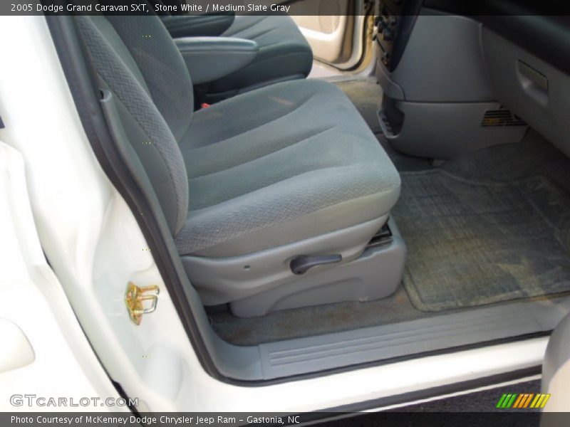 Stone White / Medium Slate Gray 2005 Dodge Grand Caravan SXT