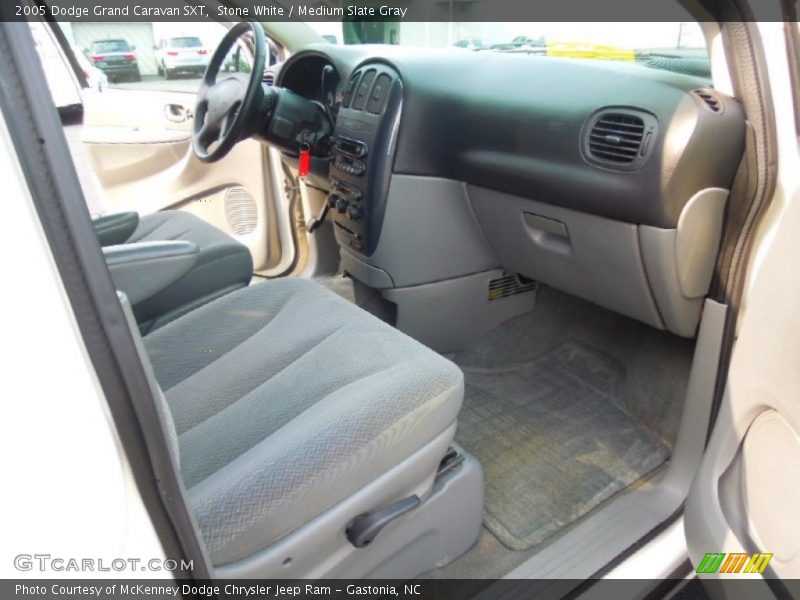 Stone White / Medium Slate Gray 2005 Dodge Grand Caravan SXT