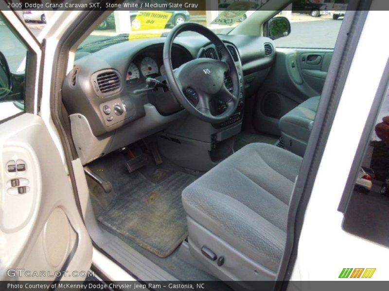 Stone White / Medium Slate Gray 2005 Dodge Grand Caravan SXT