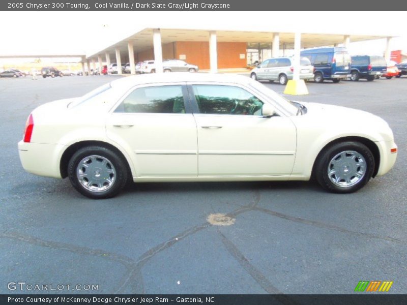 Cool Vanilla / Dark Slate Gray/Light Graystone 2005 Chrysler 300 Touring
