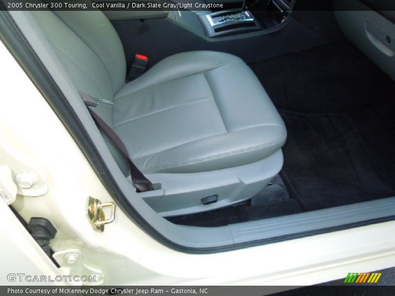 Cool Vanilla / Dark Slate Gray/Light Graystone 2005 Chrysler 300 Touring