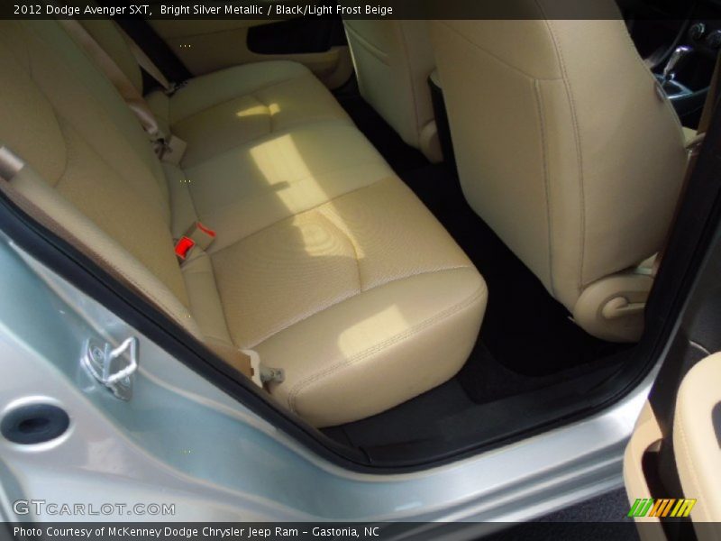 Bright Silver Metallic / Black/Light Frost Beige 2012 Dodge Avenger SXT