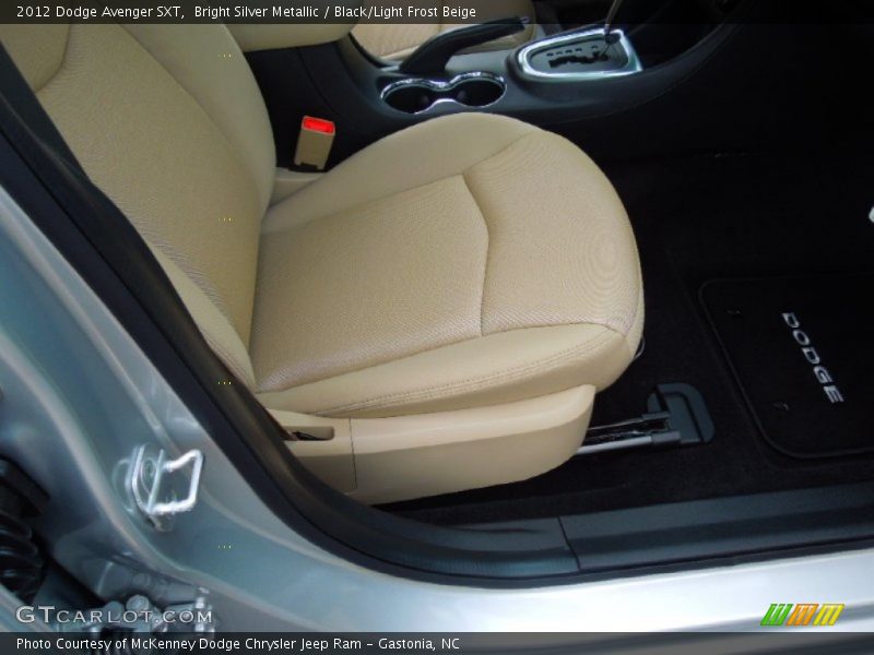 Bright Silver Metallic / Black/Light Frost Beige 2012 Dodge Avenger SXT