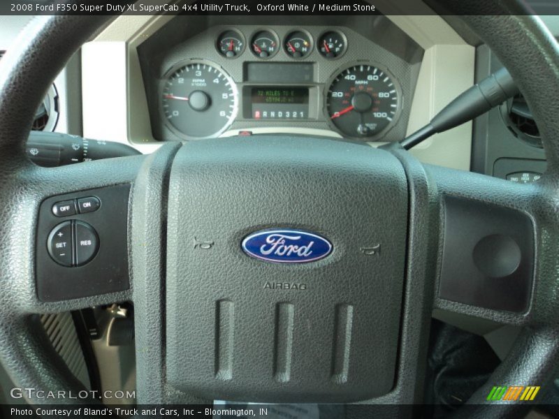 Oxford White / Medium Stone 2008 Ford F350 Super Duty XL SuperCab 4x4 Utility Truck