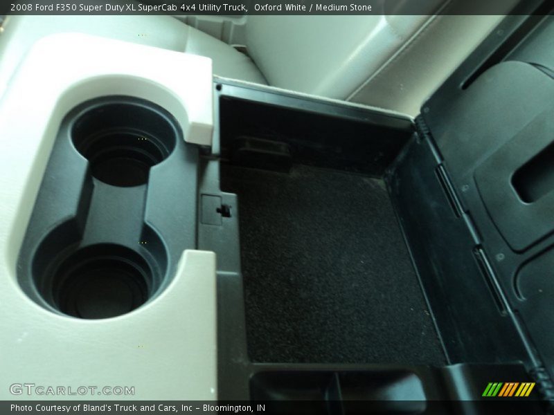 Oxford White / Medium Stone 2008 Ford F350 Super Duty XL SuperCab 4x4 Utility Truck
