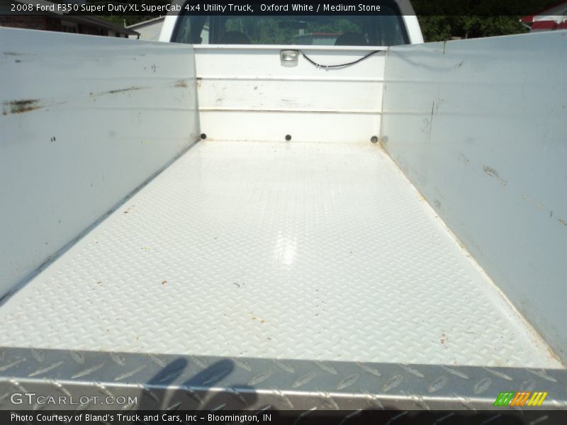 Oxford White / Medium Stone 2008 Ford F350 Super Duty XL SuperCab 4x4 Utility Truck
