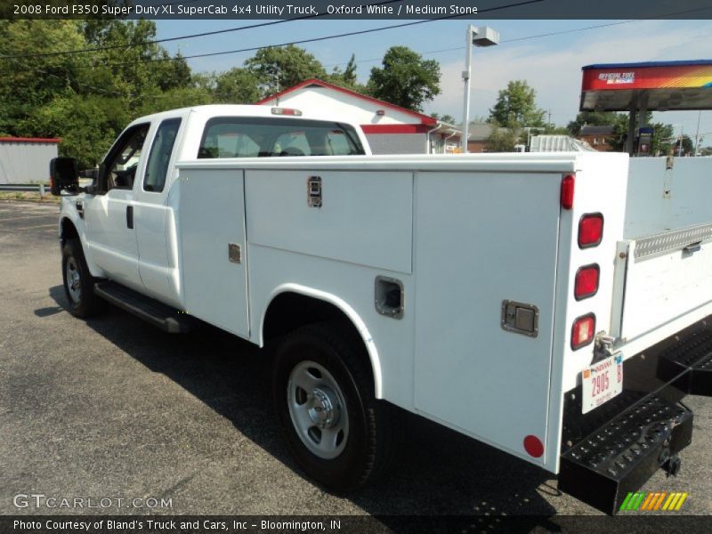 Oxford White / Medium Stone 2008 Ford F350 Super Duty XL SuperCab 4x4 Utility Truck