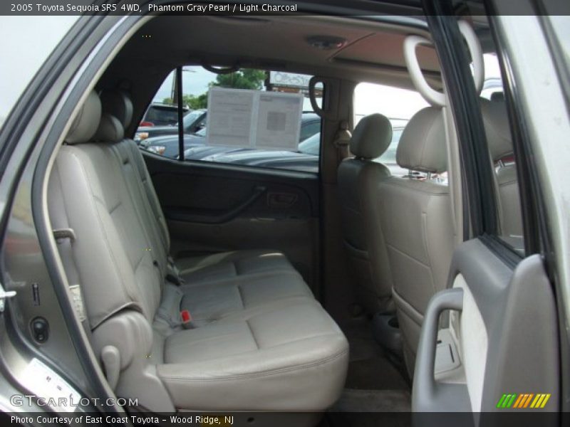 Phantom Gray Pearl / Light Charcoal 2005 Toyota Sequoia SR5 4WD