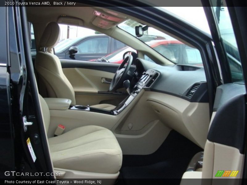 Black / Ivory 2010 Toyota Venza AWD