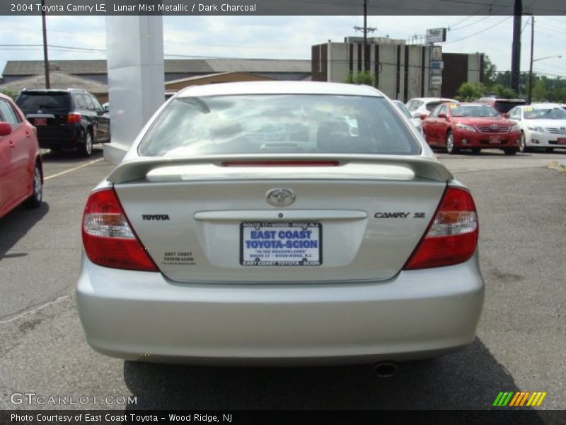 Lunar Mist Metallic / Dark Charcoal 2004 Toyota Camry LE