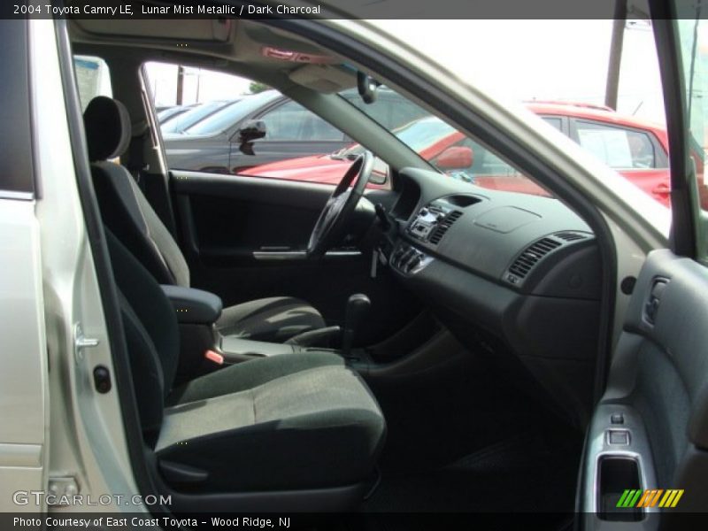 Lunar Mist Metallic / Dark Charcoal 2004 Toyota Camry LE