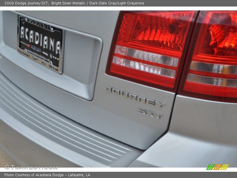 Bright Silver Metallic / Dark Slate Gray/Light Graystone 2009 Dodge Journey SXT