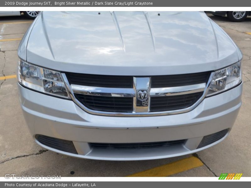 Bright Silver Metallic / Dark Slate Gray/Light Graystone 2009 Dodge Journey SXT