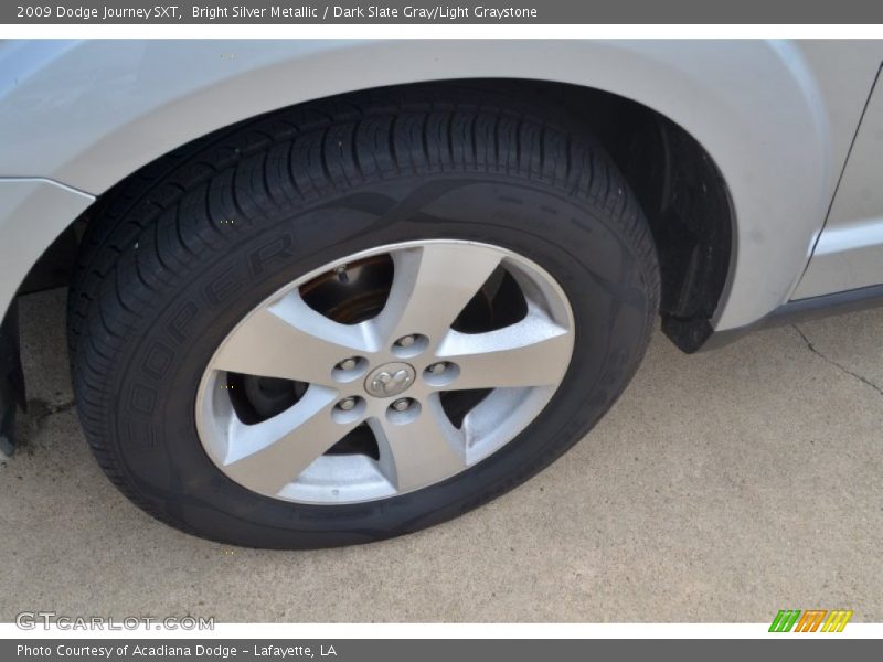 Bright Silver Metallic / Dark Slate Gray/Light Graystone 2009 Dodge Journey SXT